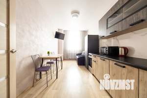 1-к квартира, посуточно, 46м2, 23/27 этаж