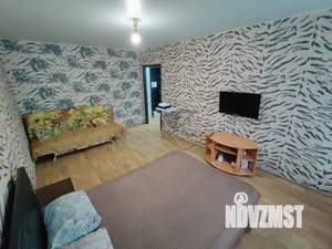 1-к квартира, посуточно, 32м2, 3/6 этаж