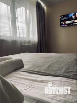 Студия квартира, посуточно, 36м2, 3/25 этаж