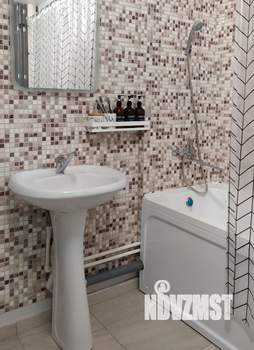 1-к квартира, посуточно, 36м2, 1/1 этаж