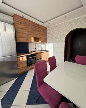 1-к квартира, на длительный срок, 37м2, 4/10 этаж