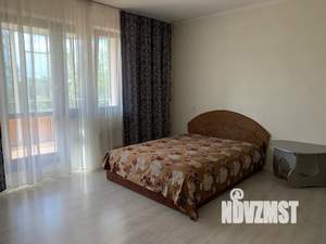 1-к квартира, посуточно, 40м2, 3/10 этаж