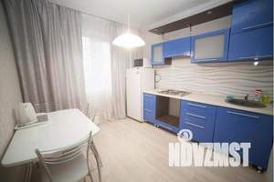 1-к квартира, посуточно, 39м2, 3/10 этаж