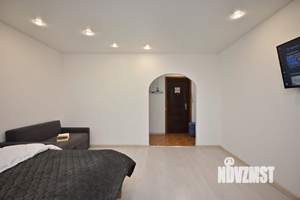 1-к квартира, посуточно, 37м2, 7/10 этаж