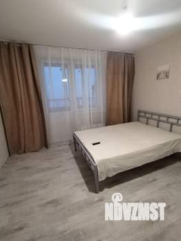 Студия квартира, посуточно, 34м2, 20/25 этаж