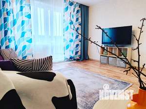 2-к квартира, посуточно, 72м2, 8/17 этаж