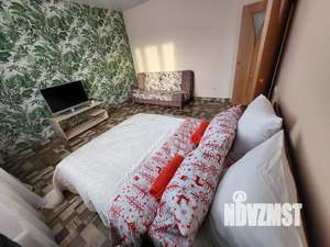 1-к квартира, посуточно, 40м2, 12/22 этаж