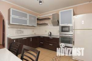 2-к квартира, посуточно, 60м2, 4/10 этаж