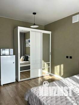 Студия квартира, посуточно, 40м2, 10/17 этаж