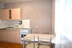 1-к квартира, посуточно, 51м2, 4/10 этаж