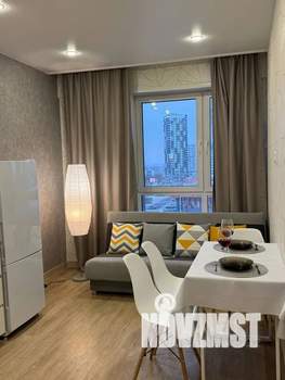 1-к квартира, посуточно, 42м2, 4/19 этаж