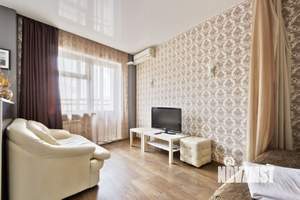 1-к квартира, посуточно, 44м2, 7/10 этаж
