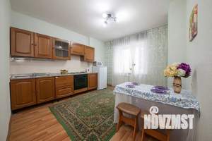 1-к квартира, посуточно, 42м2, 6/10 этаж