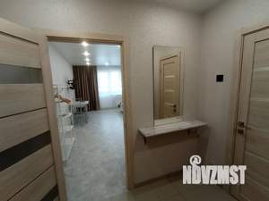 Студия квартира, посуточно, 33м2, 1/17 этаж