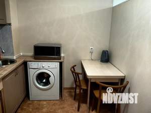 1-к квартира, посуточно, 35м2, 2/18 этаж