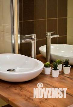 2-к квартира, посуточно, 60м2, 1/1 этаж