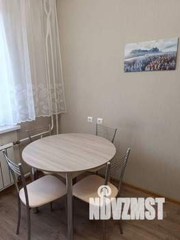 1-к квартира, посуточно, 42м2, 1/10 этаж