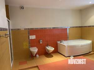 3-к квартира, на длительный срок, 150м2, 3/9 этаж