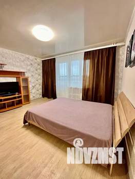 1-к квартира, посуточно, 42м2, 8/10 этаж