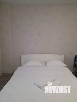 Студия квартира, посуточно, 32м2, 17/17 этаж