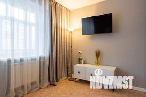 1-к квартира, посуточно, 38м2, 4/10 этаж