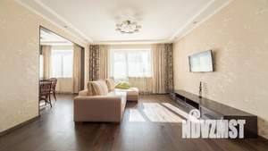 2-к квартира, посуточно, 67м2, 7/10 этаж