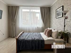 1-к квартира, посуточно, 42м2, 2/10 этаж