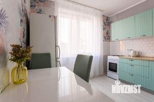 2-к квартира, посуточно, 56м2, 3/25 этаж