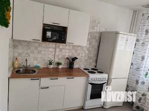 1-к квартира, посуточно, 35м2, 8/16 этаж