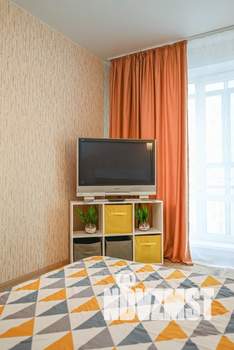 2-к квартира, посуточно, 55м2, 1/1 этаж