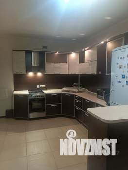 1-к квартира, на длительный срок, 63м2, 8/10 этаж