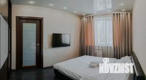 1-к квартира, посуточно, 54м2, 1/1 этаж