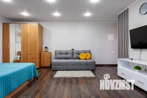 Студия квартира, посуточно, 42м2, 2/5 этаж