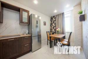 1-к квартира, посуточно, 49м2, 19/20 этаж