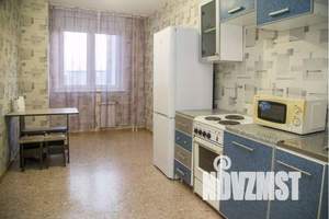 1-к квартира, посуточно, 49м2, 6/20 этаж