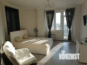 1-к квартира, посуточно, 46м2, 8/10 этаж