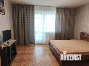 1-к квартира, посуточно, 42м2, 3/10 этаж