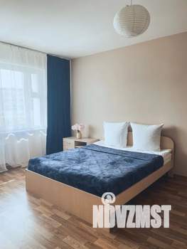 1-к квартира, посуточно, 38м2, 4/9 этаж