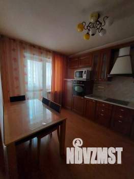 3-к квартира, посуточно, 82м2, 1/1 этаж
