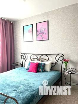 1-к квартира, посуточно, 45м2, 1/1 этаж