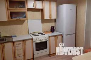 1-к квартира, посуточно, 42м2, 3/10 этаж