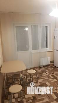 1-к квартира, на длительный срок, 38м2, 22/24 этаж
