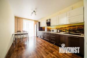 2-к квартира, посуточно, 78м2, 3/8 этаж