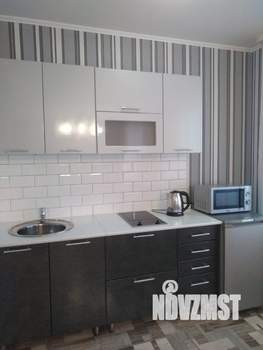 Студия квартира, посуточно, 35м2, 4/9 этаж