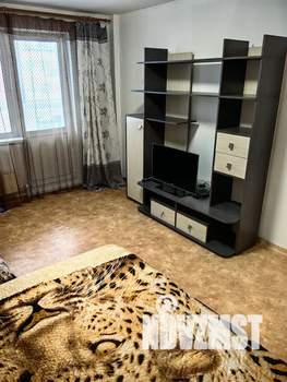 1-к квартира, посуточно, 35м2, 2/18 этаж