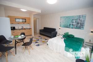 Студия квартира, посуточно, 35м2, 2/18 этаж