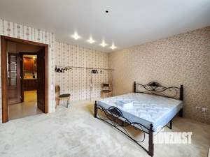 2-к квартира, на длительный срок, 105м2, 3/17 этаж