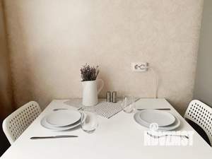 Студия квартира, посуточно, 35м2, 10/25 этаж