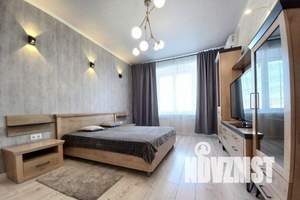 1-к квартира, посуточно, 45м2, 18/25 этаж