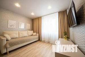 1-к квартира, посуточно, 38м2, 7/10 этаж